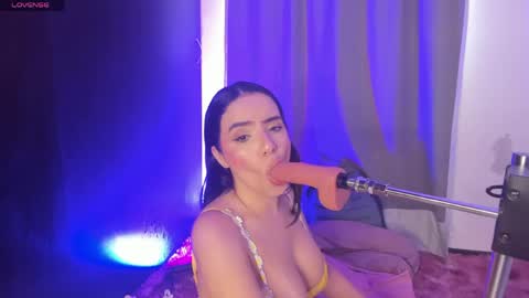 Snapshot of lilirouse chatting on 25, 4, 2026 lilirouse online show from 25, 4, 2026