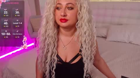 Snapshot of lilit_1love chatting on 18, 12, 2025 Lilit online show from 18, 12, 2025