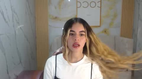 Snapshot of lilith4_s chatting on 1, 10, 2025 Lilith online show from 1, 10, 2025