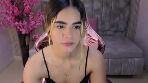 Snapshot of lilith4_s chatting on 17, 10, 2025 Lilith online show from 17, 10, 2025