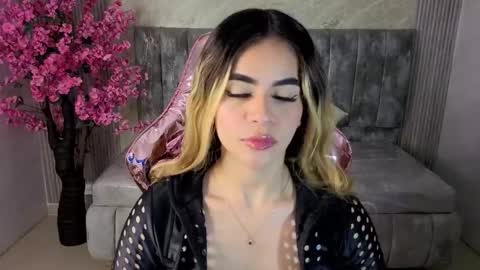 Snapshot of lilith4_s chatting on 29, 10, 2025 Lilith online show from 29, 10, 2025