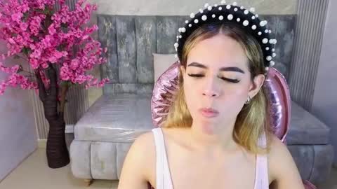 Snapshot of lilith4_s chatting on 14, 11, 2025 Lilith online show from 14, 11, 2025