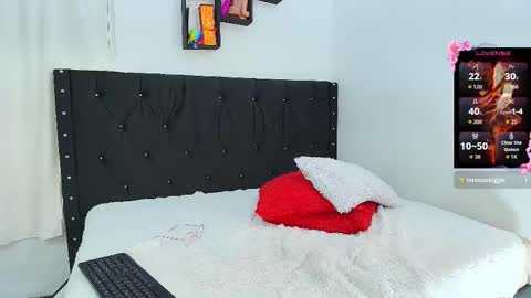 Snapshot of lilith_2025 chatting on 8, 11, 2025 Lilith online show from 8, 11, 2025