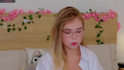 Lilith Bonheur online show from 29, 11, 2025