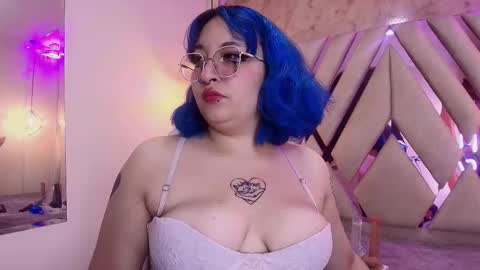   online show from 19, 10, 2025