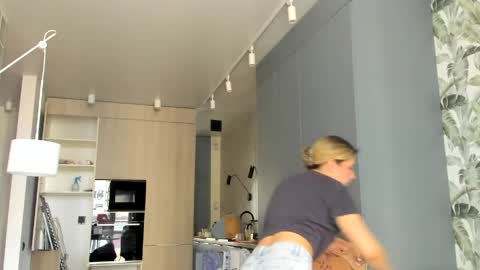 lilith online show from 12, 4, 2026