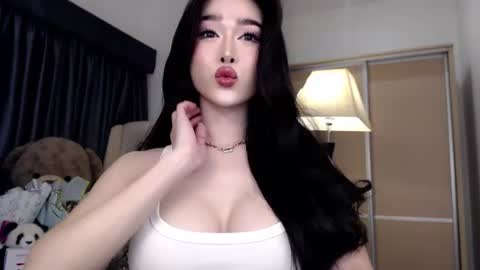 Snapshot of lilith_mazikeen69 chatting on 23, 7, 2026 QUEEN LILITH BORBON online show from 23, 7, 2026