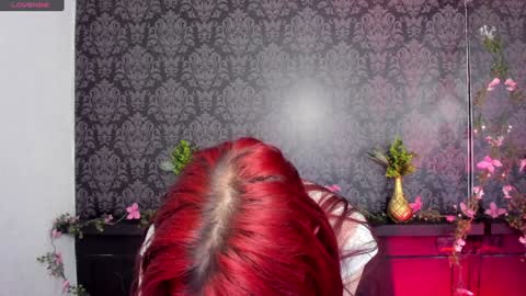 Lilith Patton  online show from 19, 12, 2024