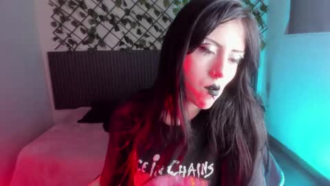 Lilith Patton  online show from 1, 4, 2026