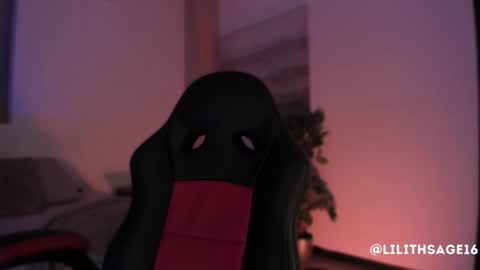 lilith_sage_ online show from 17, 10, 2025