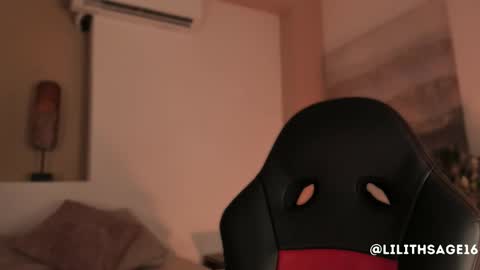 lilith_sage_ online show from 18, 10, 2025