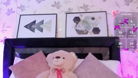 Snapshot of lilith_thompson chatting on 21, 9, 2025 lilith_thompson online show from 21, 9, 2025