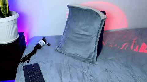 Snapshot of lilithandjacob chatting on 14, 2, 2025 online show from 14, 2, 2025