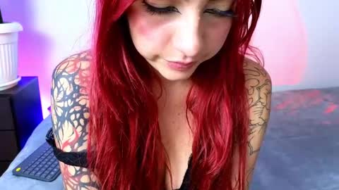 Snapshot of lilithandjacob chatting on 19, 2, 2025 online show from 19, 2, 2025