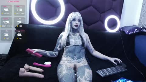 Tifon Mary - Indepent model  online show from 20, 12, 2024