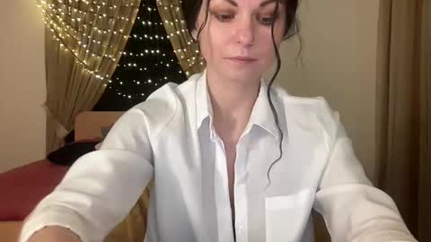 lilithnewdawn online show from 15, 3, 2026