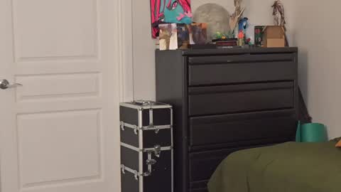 Snapshot of lilithoftrees chatting on 27, 12, 2024 L online show from 27, 12, 2024