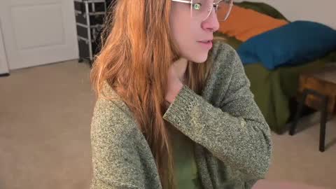 Snapshot of lilithoftrees chatting on 1, 1, 2025 L online show from 1, 1, 2025