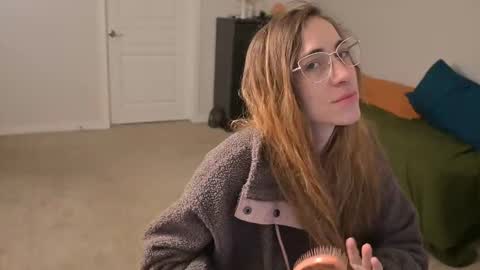 Snapshot of lilithoftrees chatting on 28, 2, 2025 L online show from 28, 2, 2025