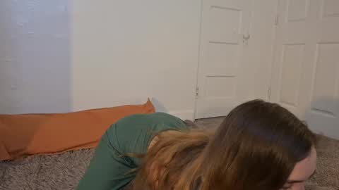 Snapshot of lilithoftrees chatting on 6, 3, 2025 L online show from 6, 3, 2025