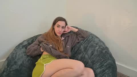 Snapshot of lilithoftrees chatting on 12, 3, 2025 L online show from 12, 3, 2025