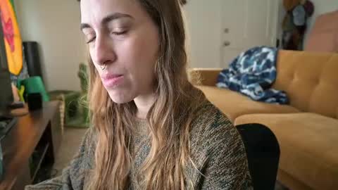 Snapshot of lilithoftrees chatting on 8, 9, 2025 L online show from 8, 9, 2025