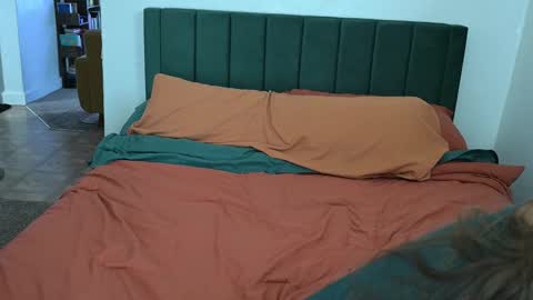 Snapshot of lilithoftrees chatting on 18, 10, 2025 L online show from 18, 10, 2025