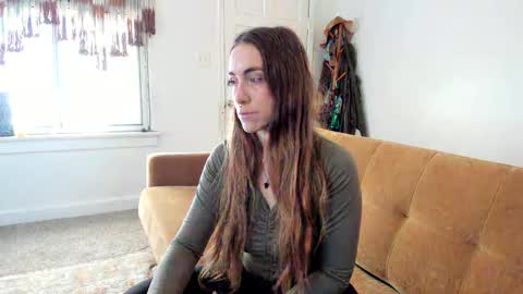 Snapshot of lilithoftrees chatting on 10, 11, 2025 L online show from 10, 11, 2025