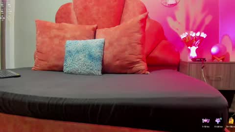 lilithsmith__ online show from 1, 2, 2025