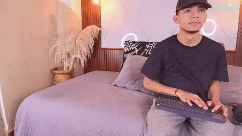 lillian_lee1 online show from 9, 6, 2026