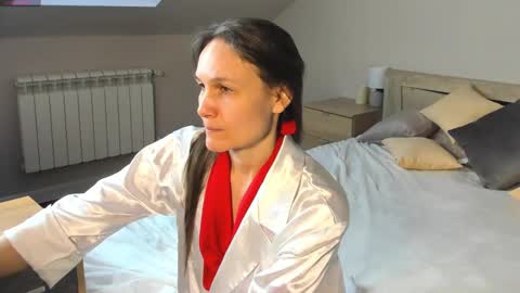 Snapshot of lillian_white1 chatting on 15, 2, 2025 lillian_white1 online show from 15, 2, 2025