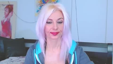 Snapshot of lillianasara chatting on 23, 1, 2025 Lara online show from 23, 1, 2025