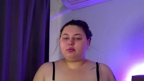 LillianHaig online show from 12, 10, 2025