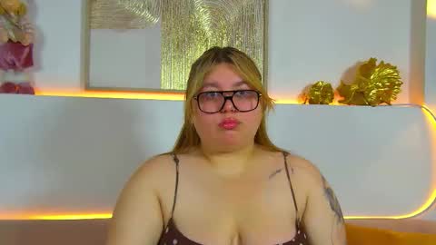 LillianHaig online show from 22, 12, 2025