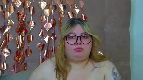 LillianHaig online show from 13, 2, 2026