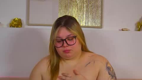 LillianHaig online show from 2, 3, 2026