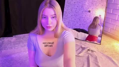 lillie_berry online show from 14, 11, 2025