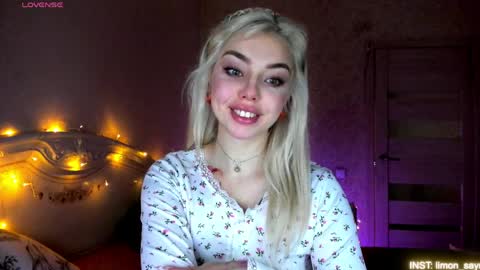 LilliMoore online show from 5, 4, 2026