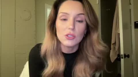 lilly_adams88 online show from 23, 7, 2026