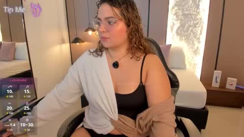 L I L L Y online show from 4, 2, 2026