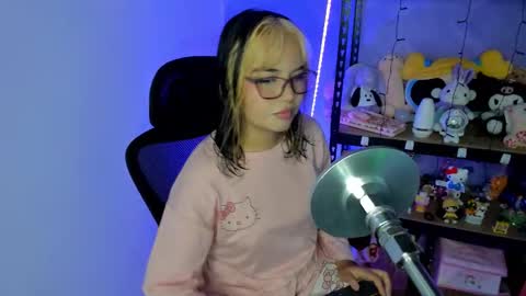 Lilly  online show from 25, 10, 2025