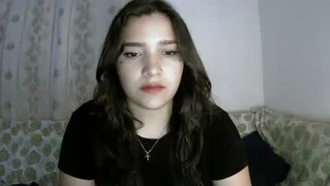 Snapshot of lilly_ocean22 chatting on 21, 12, 2025 Sey - Lilly online show from 21, 12, 2025