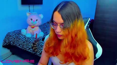 Lilly3 online show from 12, 4, 2026