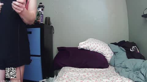 LillyLovings online show from 13, 9, 2025