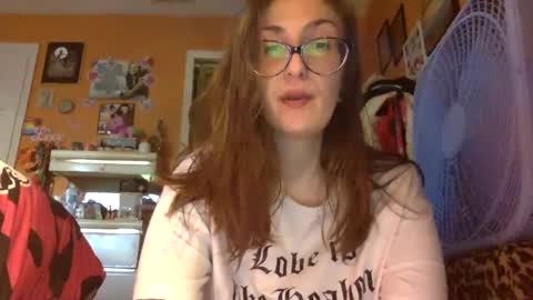 Snapshot of lillylushabae chatting on 13, 10, 2025 hi guys im back on here 3 online show from 13, 10, 2025