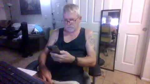 Snapshot of lilpackage69 chatting on 17, 10, 2025 lilpackage69 online show from 17, 10, 2025