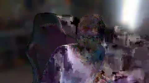 Snapshot of lilpeeen chatting on 22, 10, 2025 lilpeen online show from 22, 10, 2025