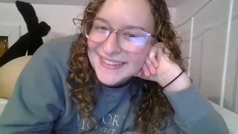 Snapshot of lilpies chatting on 19, 12, 2024 LilPies online show from 19, 12, 2024