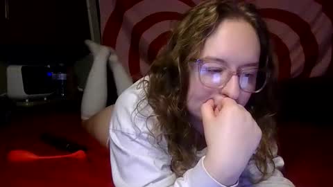 Snapshot of lilpies chatting on 8, 1, 2025 LilPies online show from 8, 1, 2025