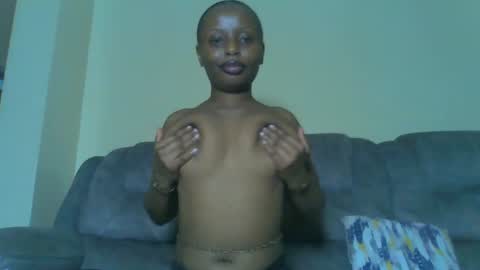 Snapshot of lilpretty16 chatting on 13, 6, 2026 lilpretty16 online show from 13, 6, 2026